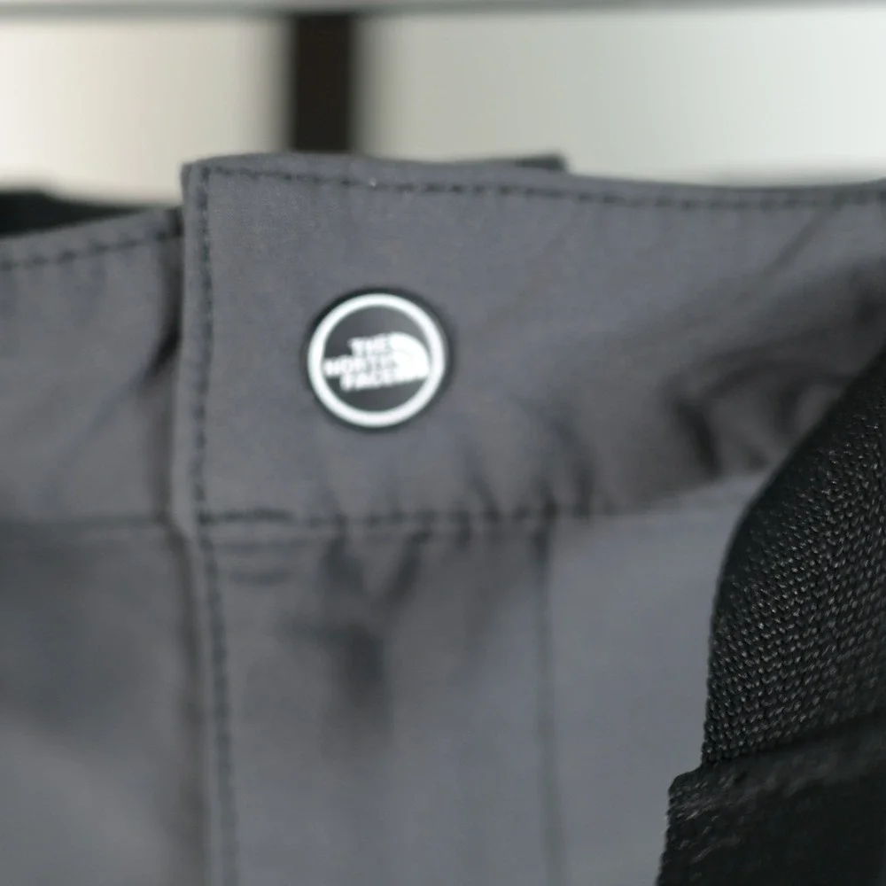 The North Face Mens S Gray‎ Technical Hiking Shorts Built-in Belt Carabiner Long